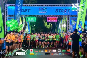 Runners starting 10 mile race in Bangkok Thailand