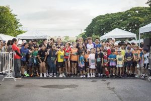 Large group photo Patana Fun Run